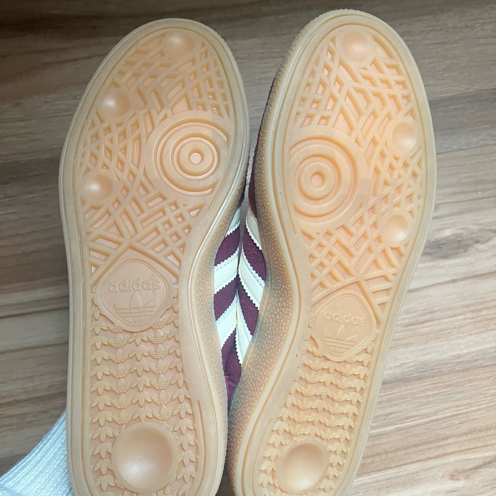 Women’s adidas Spezial - Picture 5 of 7